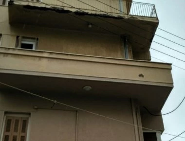 Έκρηξη σε διαμέρισμα στη Νέα Σμύρνη - Ένας τραυματίας